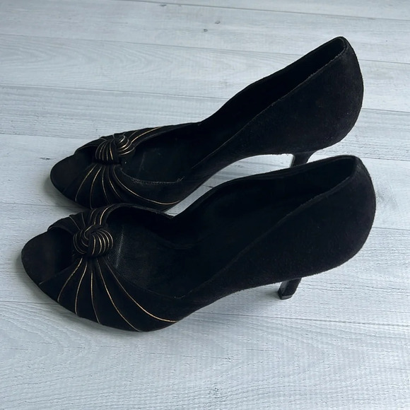 Gucci Vintage Black Suede Knotted Gold Lined Peep Toe Pumps Size 7 - Picture 7 of 8